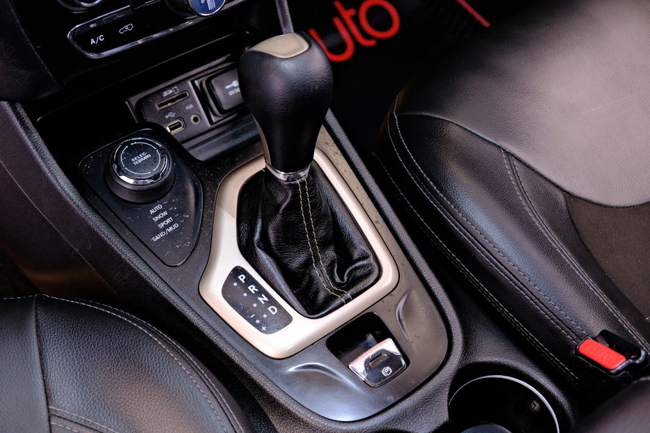 Продам Jeep Cherokee 2015 года в Одессе