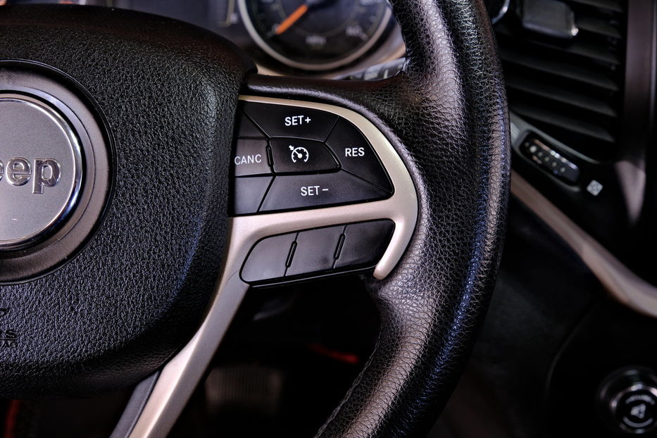 Продам Jeep Cherokee 2015 года в Одессе