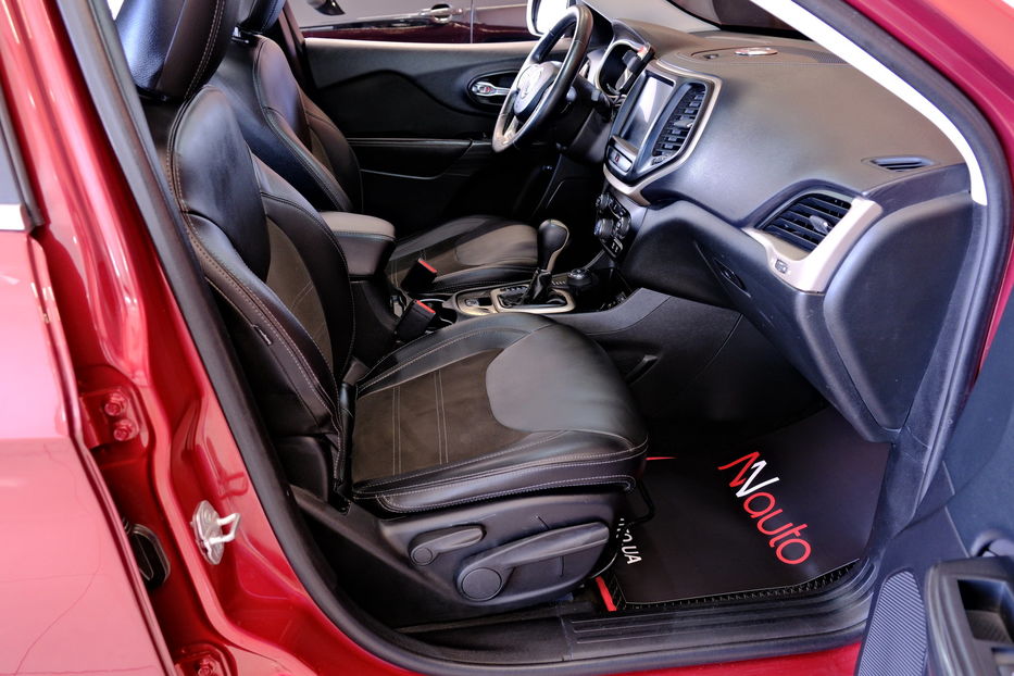 Продам Jeep Cherokee 2015 года в Одессе