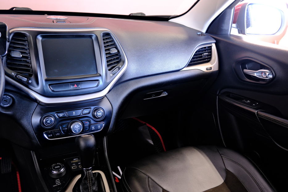 Продам Jeep Cherokee 2015 года в Одессе