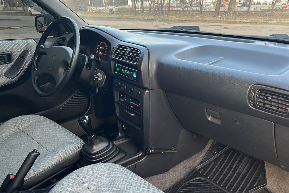 Продам Nissan Sunny LX 1993 года в Николаеве