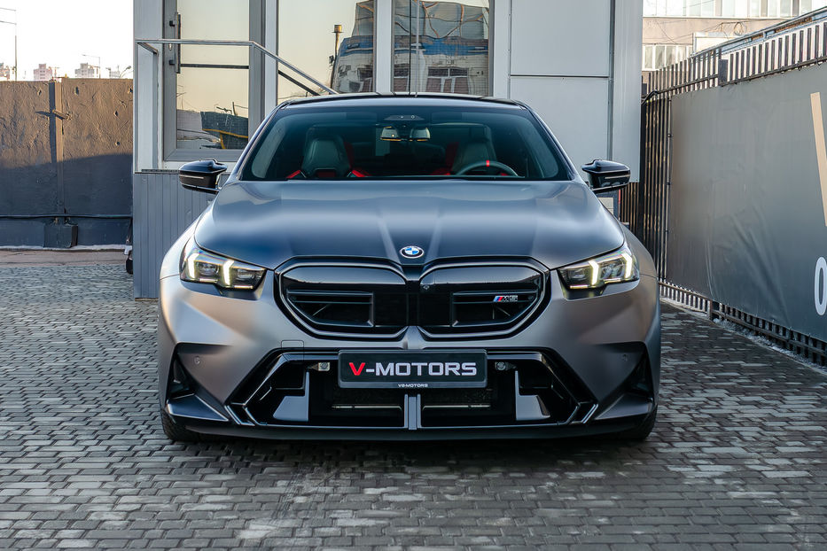 Продам BMW M5 Hybrid MXdrive 2024 года в Киеве