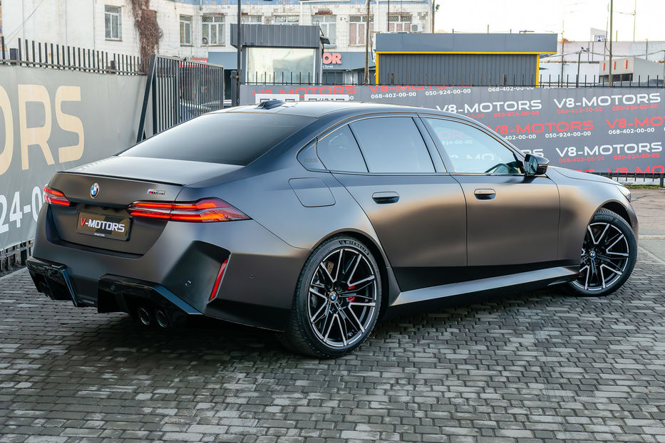 Продам BMW M5 Hybrid MXdrive 2024 года в Киеве