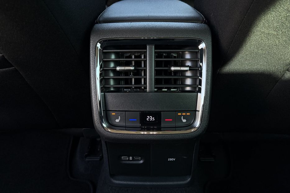 Продам Skoda Octavia А8 2.0 TDI 150к.с АТ FULL LED 2021 года в Львове