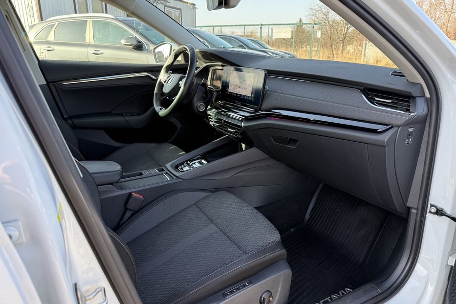 Продам Skoda Octavia А8 2.0 TDI 150к.с АТ FULL LED 2021 года в Львове