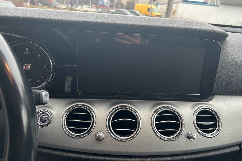 Продам Mercedes-Benz E-Class 2018 года в Черновцах