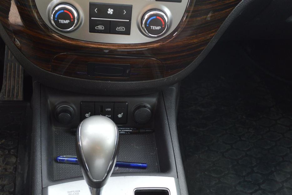 Продам Hyundai Santa FE Офіційне авто, 7 місць 2011 года в Одессе