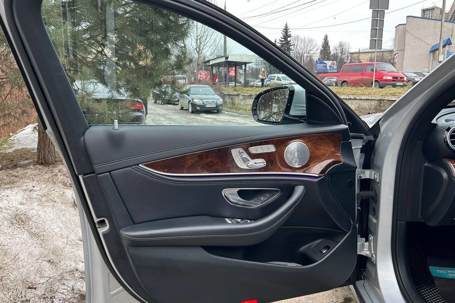Продам Mercedes-Benz E-Class 2016 года в Черновцах