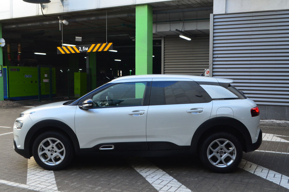 Продам Citroen C4 Cactus 1.5 BlueHDi 2019 года в Киеве