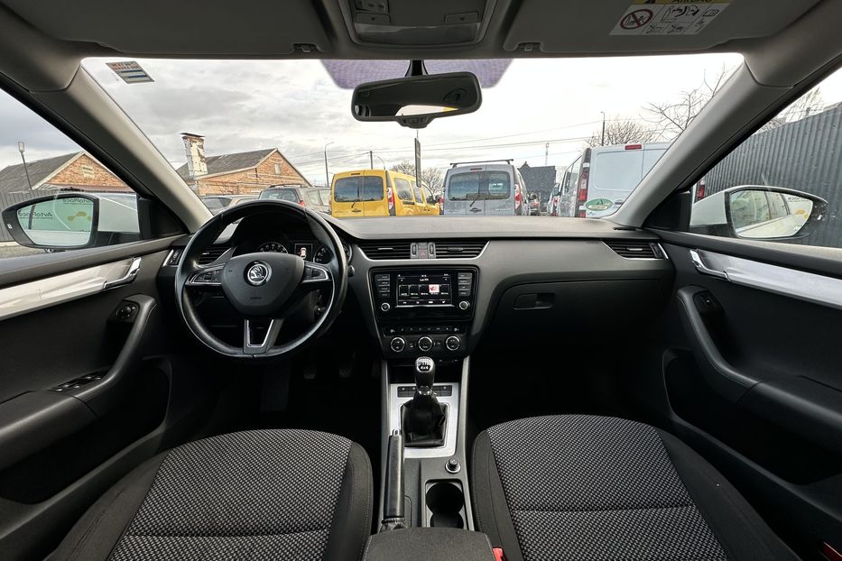 Продам Skoda Octavia A7 2016 года в Луцке