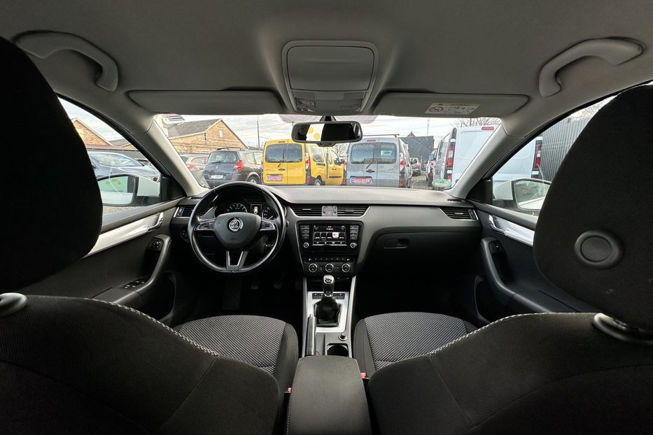 Продам Skoda Octavia A7 2016 года в Луцке