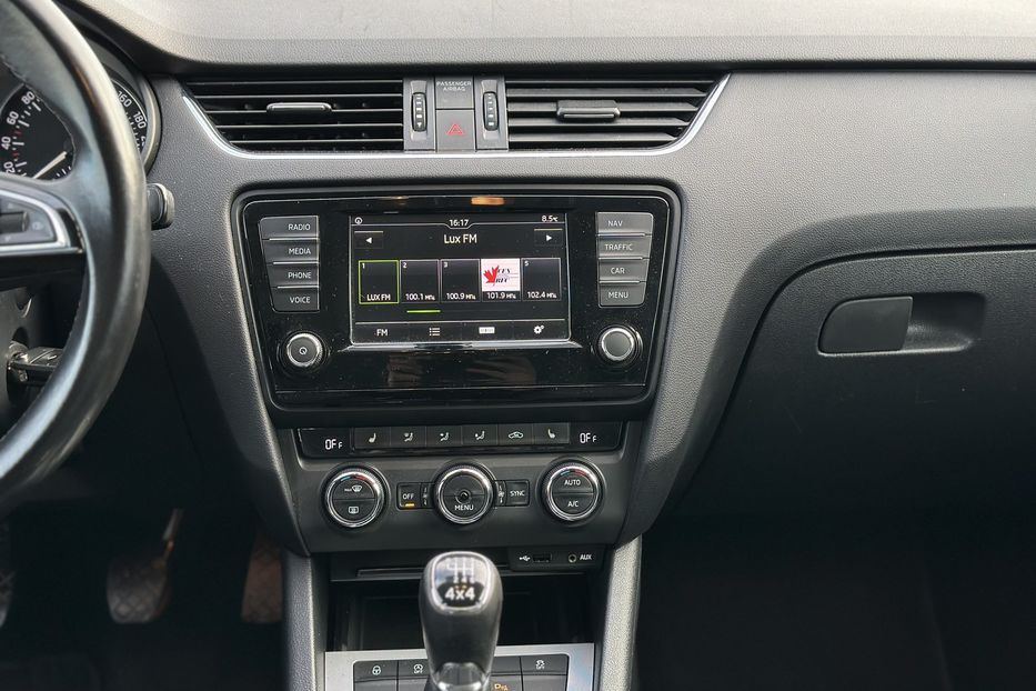 Продам Skoda Octavia A7 2016 года в Луцке