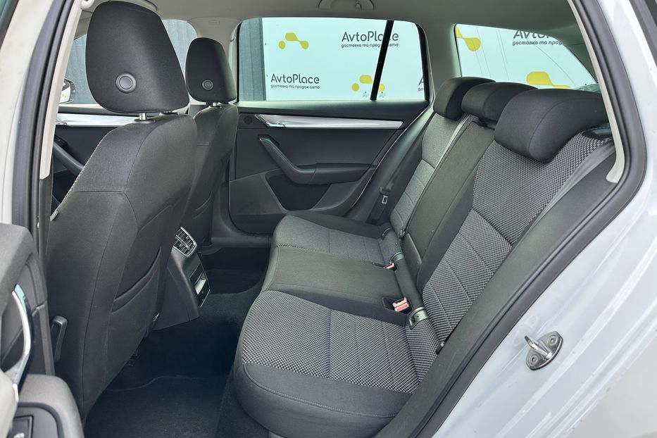 Продам Skoda Octavia A7 2016 года в Луцке