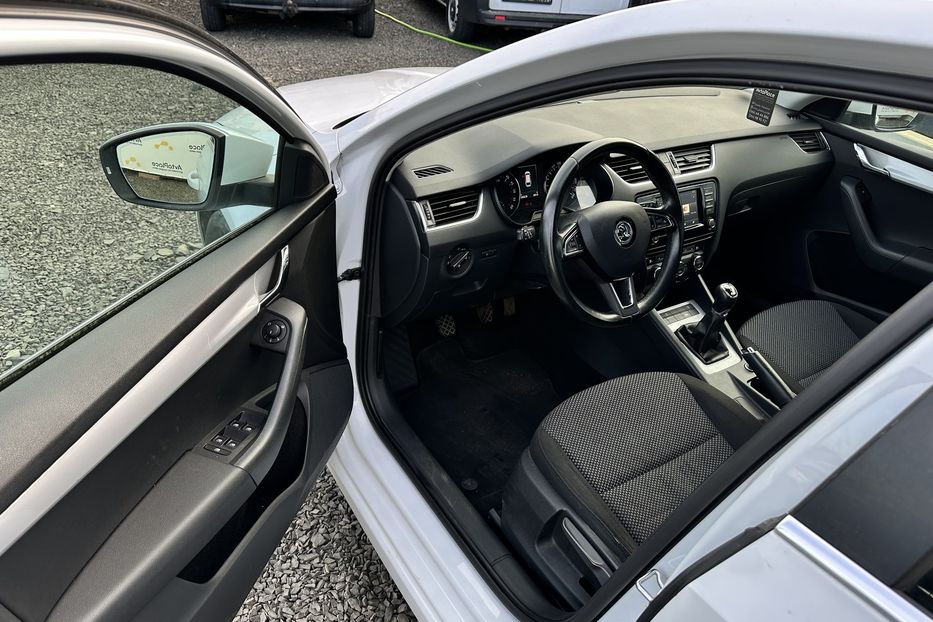 Продам Skoda Octavia A7 2016 года в Луцке