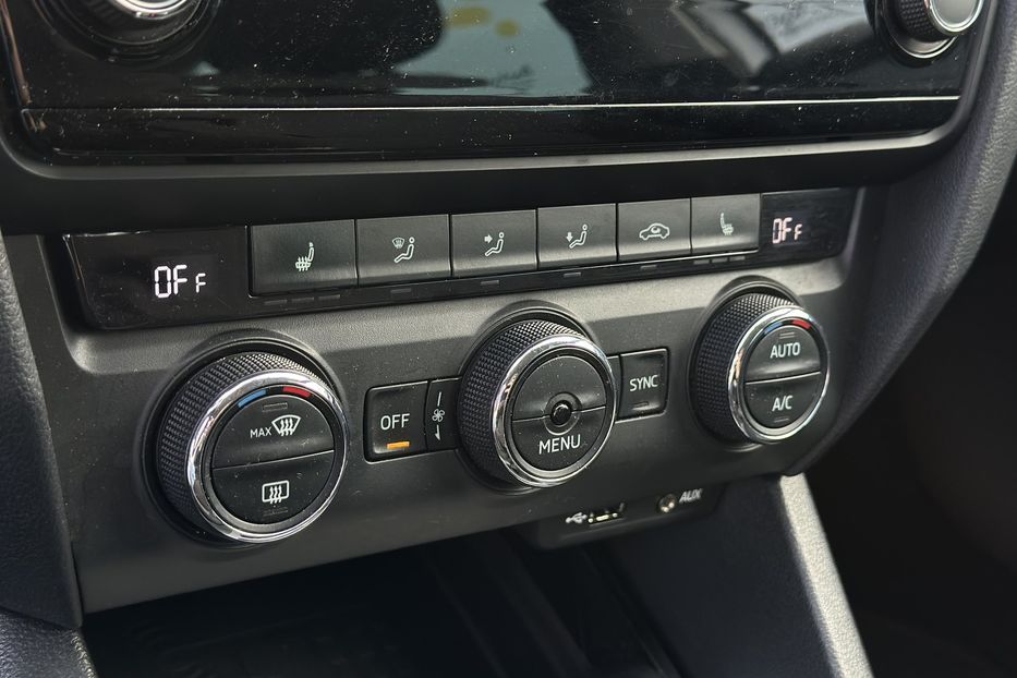 Продам Skoda Octavia A7 2016 года в Луцке