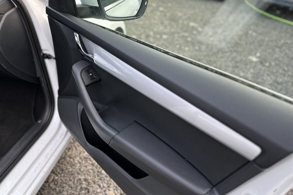 Продам Skoda Octavia A7 2016 года в Луцке