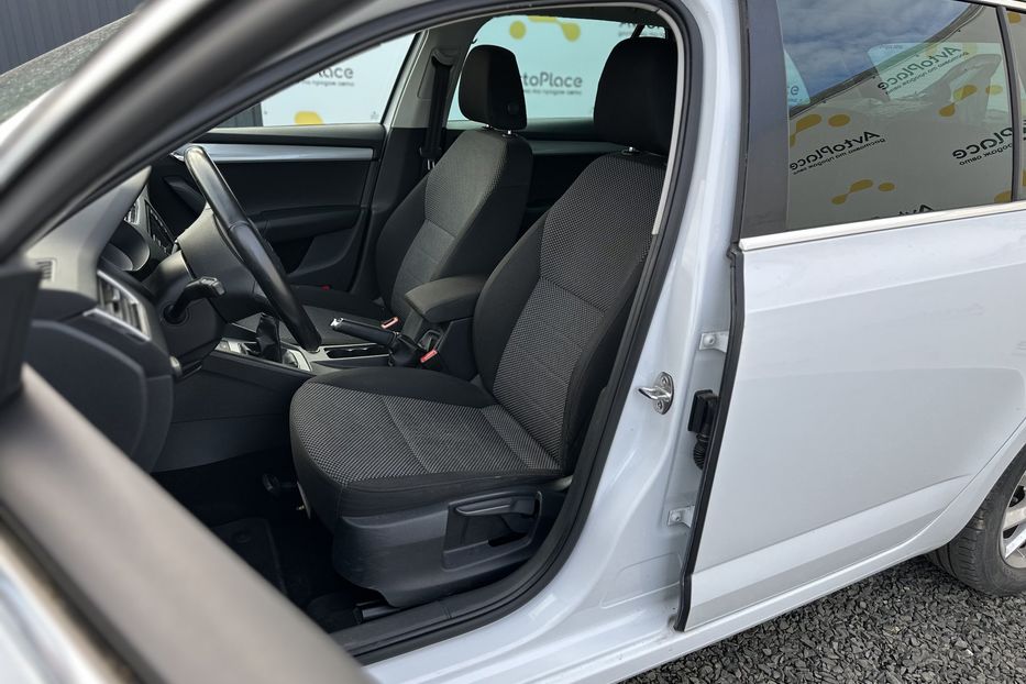 Продам Skoda Octavia A7 2016 года в Луцке