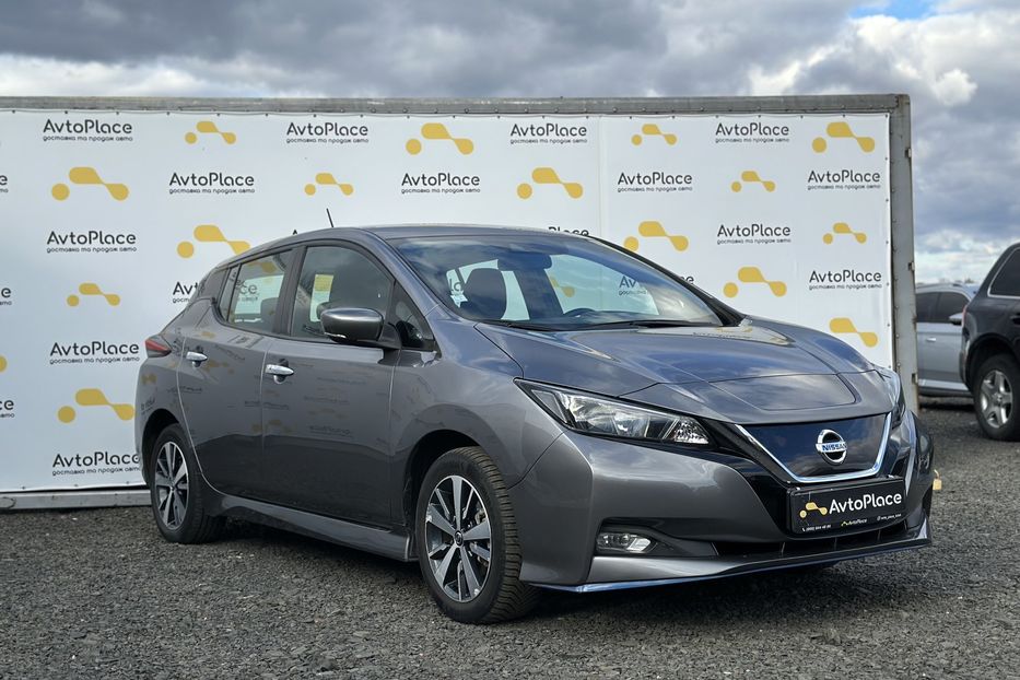 Продам Nissan Leaf 2022 года в Луцке