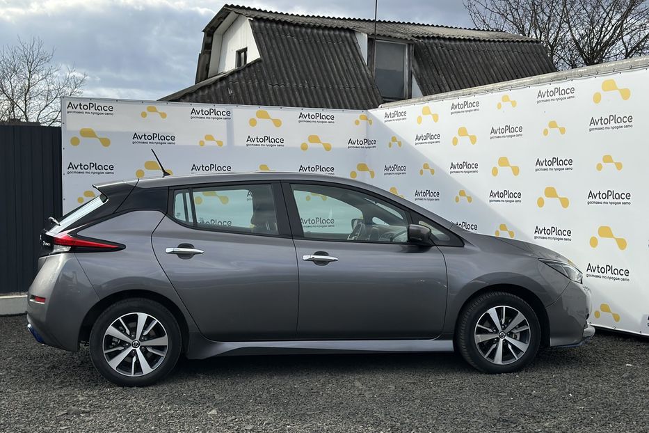 Продам Nissan Leaf 2022 года в Луцке