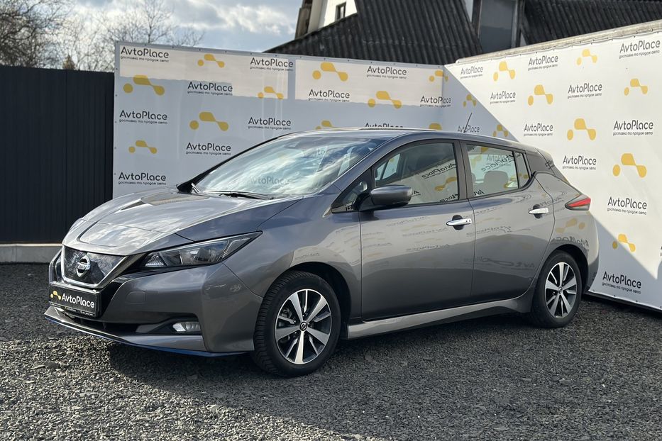 Продам Nissan Leaf 2022 года в Луцке