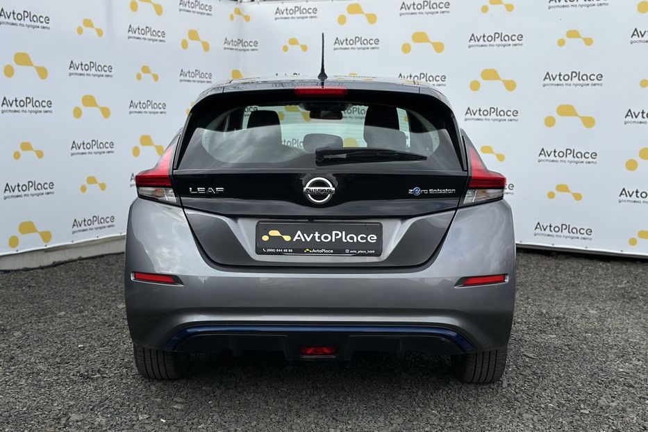 Продам Nissan Leaf 2022 года в Луцке