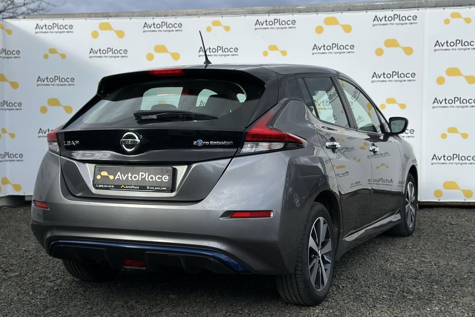 Продам Nissan Leaf 2022 года в Луцке