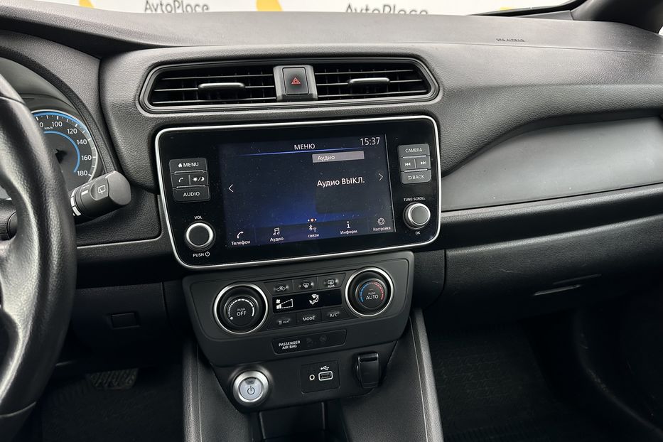 Продам Nissan Leaf 2022 года в Луцке