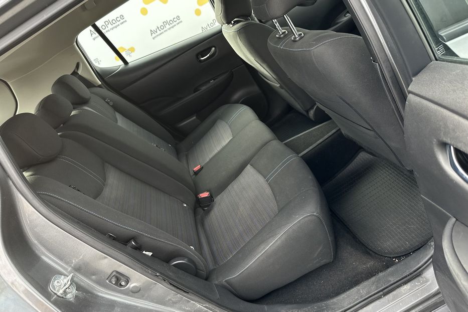 Продам Nissan Leaf 2022 года в Луцке