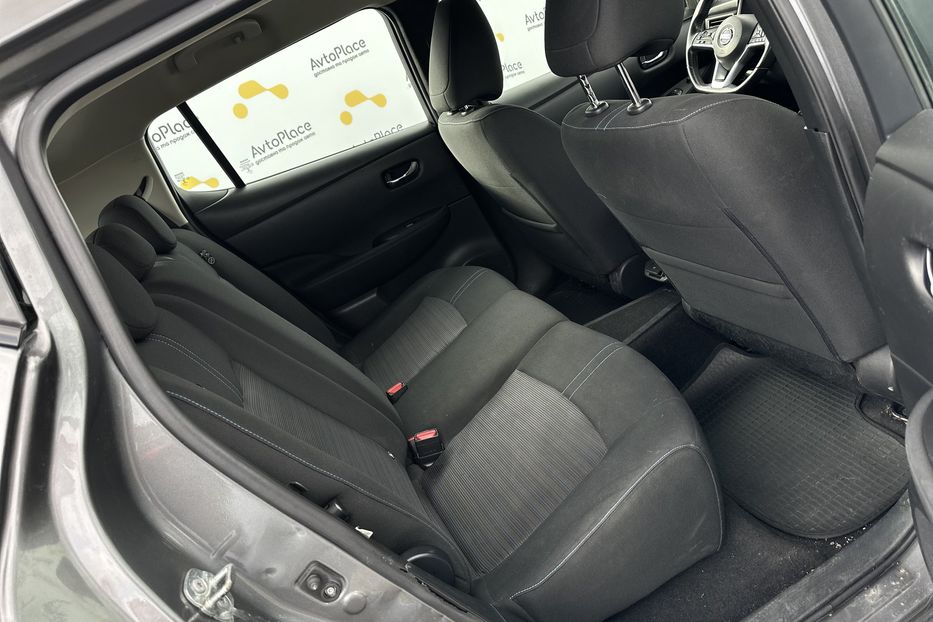 Продам Nissan Leaf 2022 года в Луцке