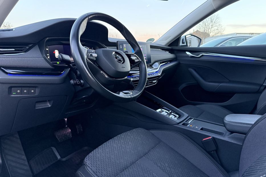 Продам Skoda Octavia А8 2.0 TDI 150к.с АТ FULL LED 2021 года в Львове