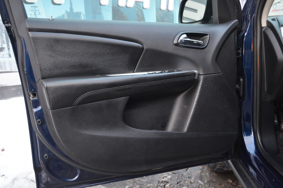 Продам Dodge Journey 2.4 AT (170 к.с.) 2018 года в Киеве