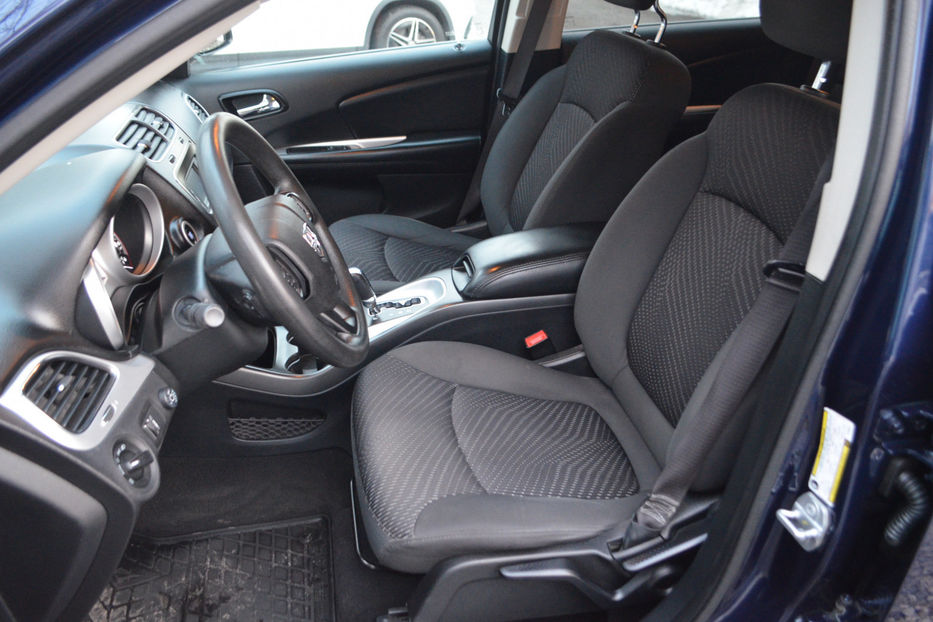 Продам Dodge Journey 2.4 AT (170 к.с.) 2018 года в Киеве