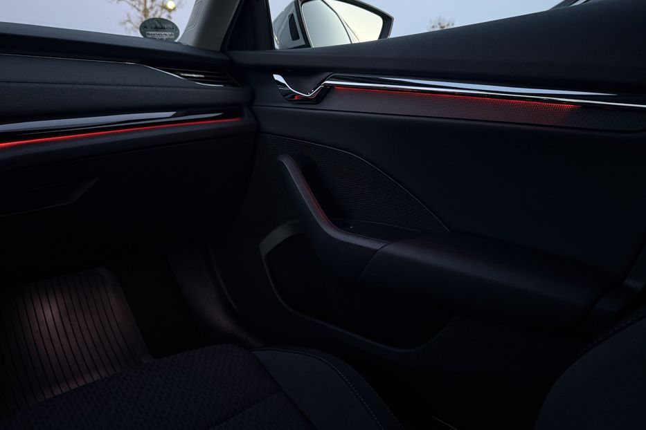 Продам Skoda Octavia А8 2.0 TDI 150к.с АТ FULL LED 2021 года в Львове