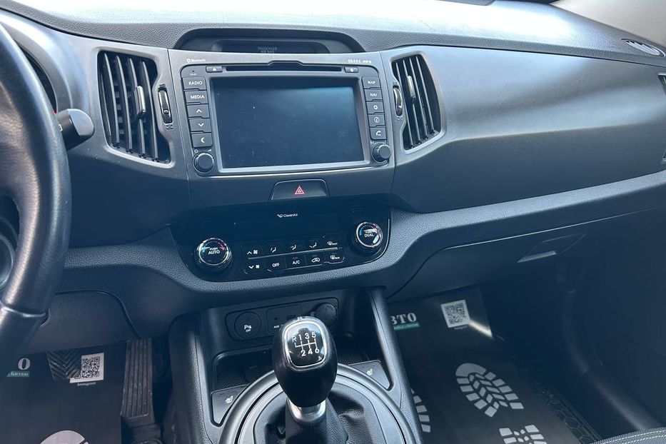 Продам Kia Sportage 2013 года в Черновцах