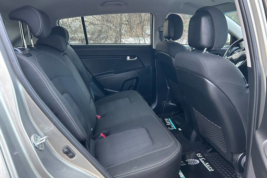 Продам Kia Sportage 2013 года в Черновцах