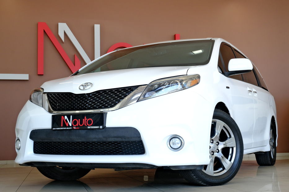 Продам Toyota Sienna 2016 года в Одессе