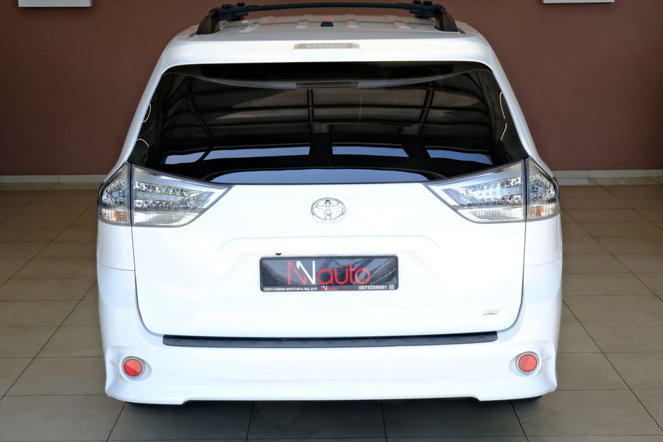Продам Toyota Sienna 2016 года в Одессе
