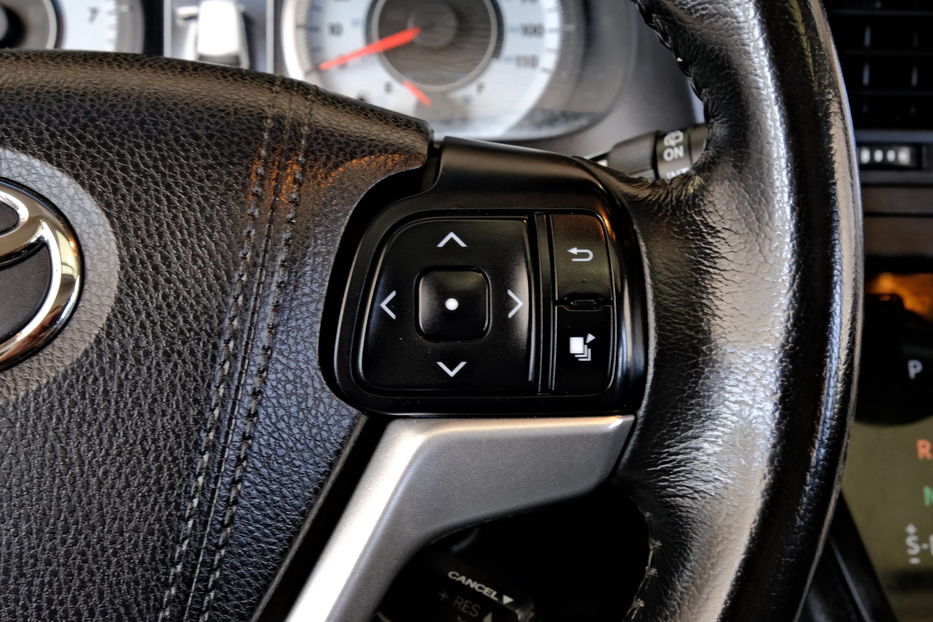 Продам Toyota Sienna 2016 года в Одессе