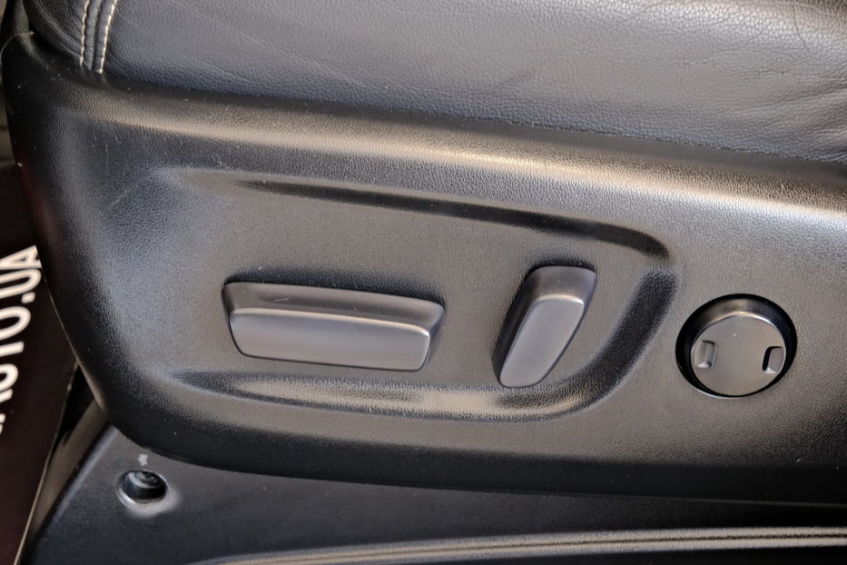 Продам Toyota Sienna 2016 года в Одессе