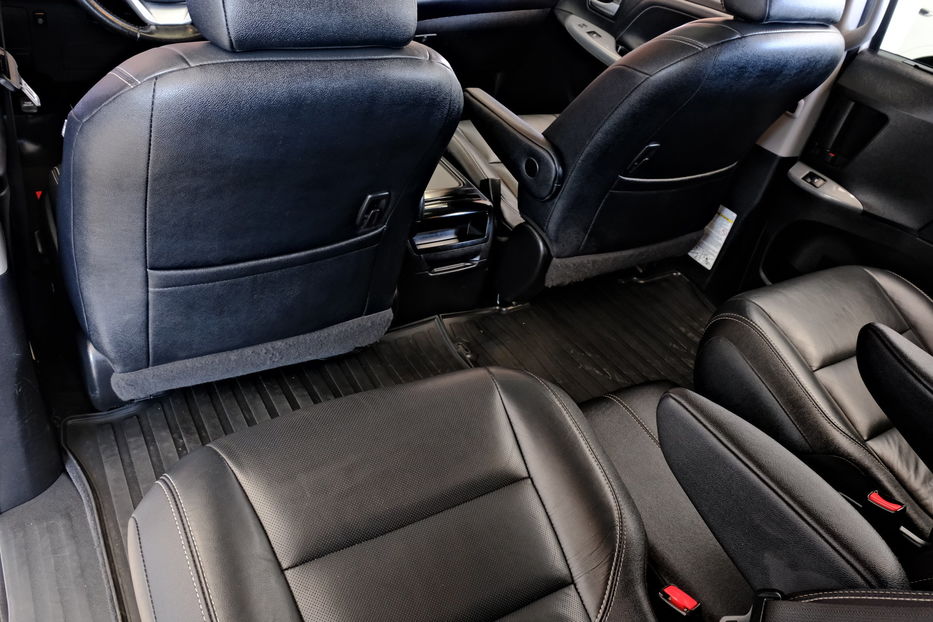 Продам Toyota Sienna 2016 года в Одессе