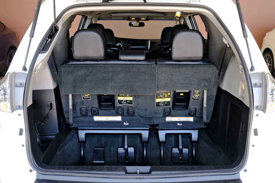 Продам Toyota Sienna 2016 года в Одессе