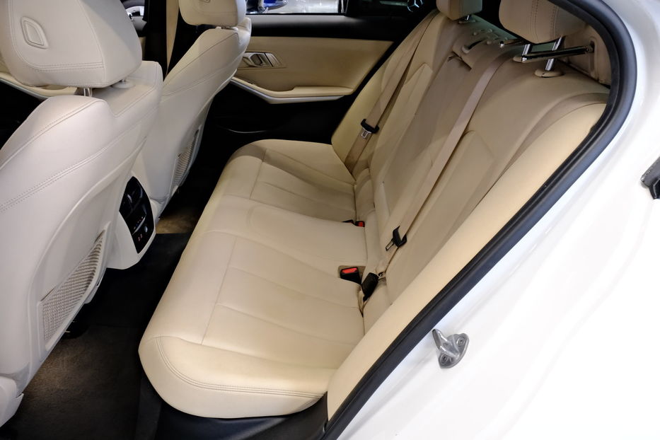 Продам BMW 330 2020 года в Одессе