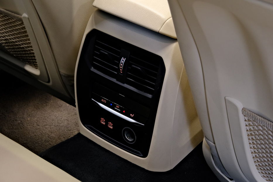 Продам BMW 330 2020 года в Одессе