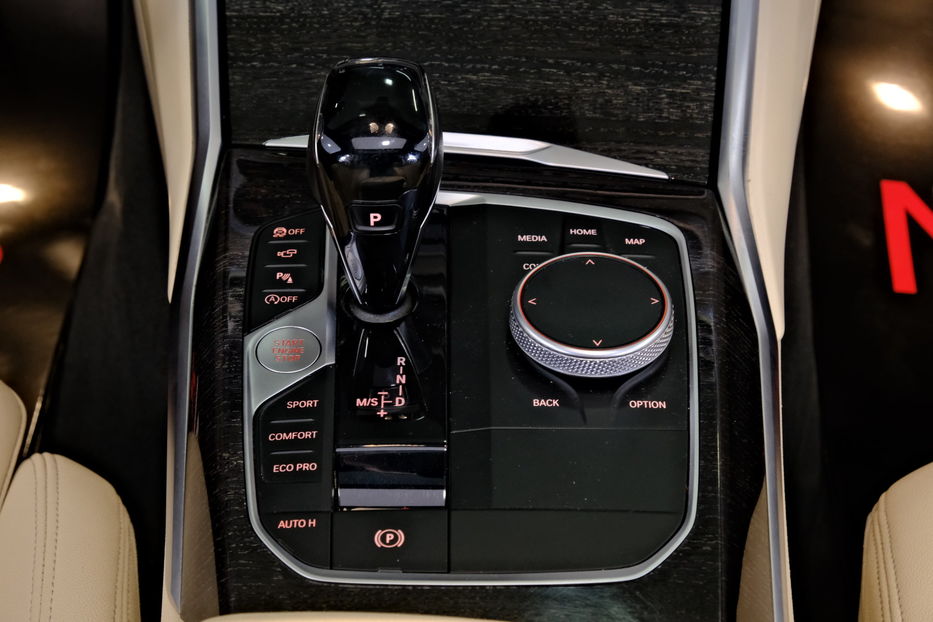 Продам BMW 330 2020 года в Одессе