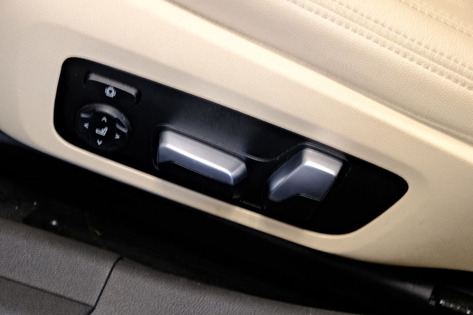 Продам BMW 330 2020 года в Одессе