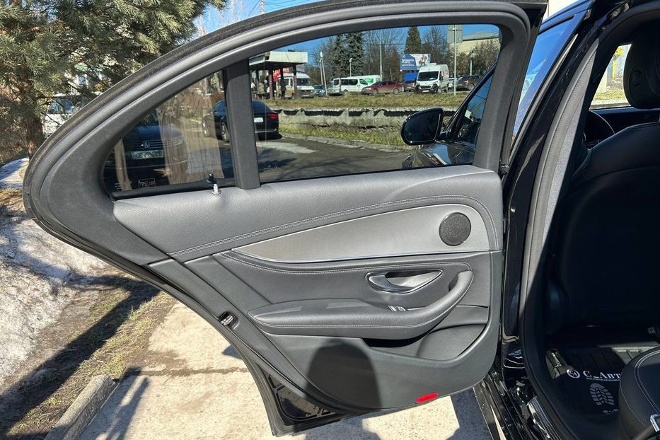 Продам Mercedes-Benz E-Class 2018 года в Черновцах