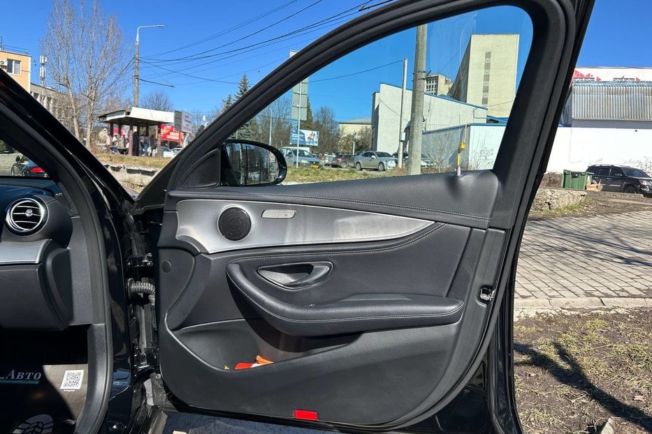 Продам Mercedes-Benz E-Class 2018 года в Черновцах