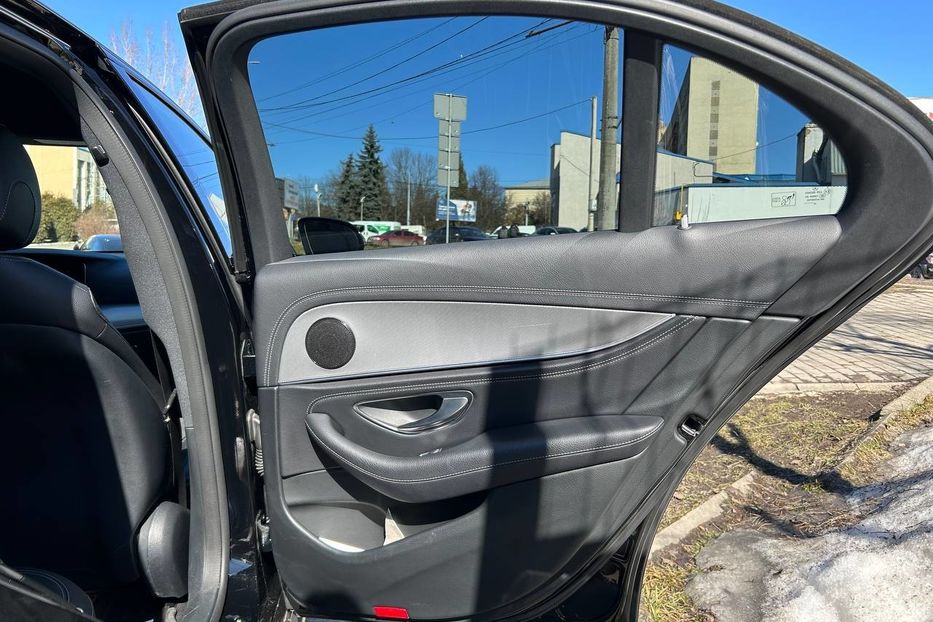 Продам Mercedes-Benz E-Class 2018 года в Черновцах