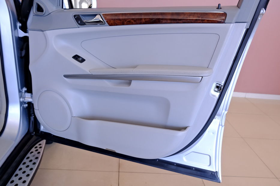 Продам Mercedes-Benz ML-Class 320CDI 2008 года в Одессе