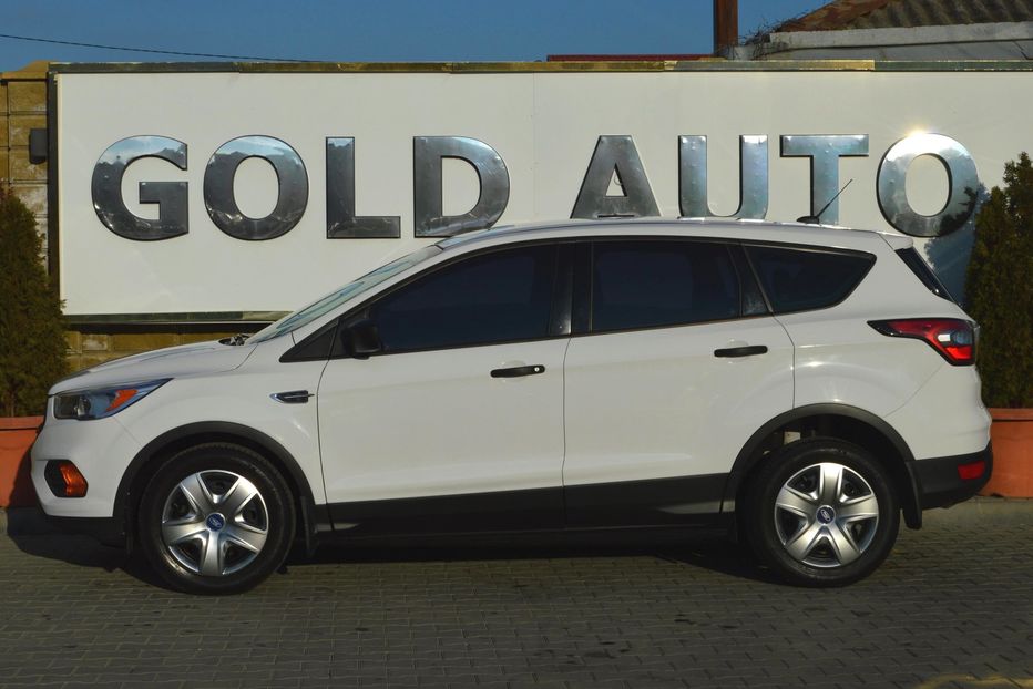 Продам Ford Escape 2017 года в Одессе